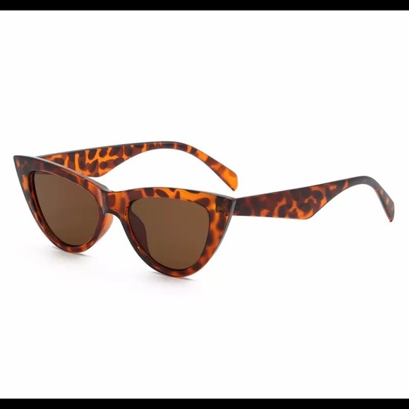 Accessories - Cat Eyes Sunglasses Print